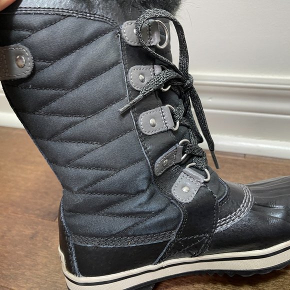 Sorel Tofino II Winter Boots sz. 2 - Picture 9 of 13